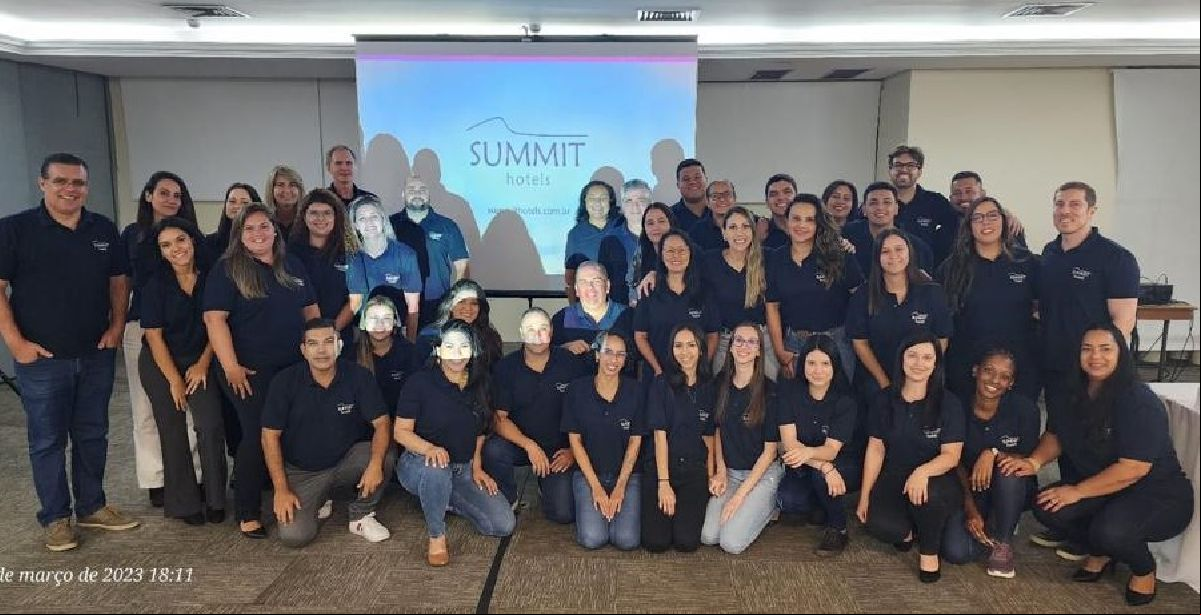 Summit Hotels realiza encontro com gestores na capital paulista